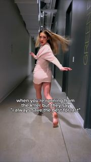 Madelyn Cline feet photo thumbnail