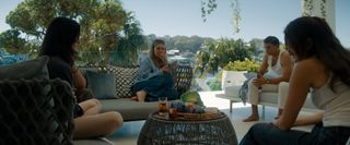 Madelyn Cline feet photo thumbnail