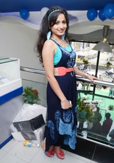 Madhavi Latha feet photo 4