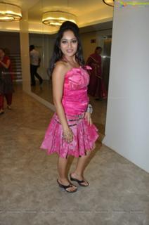 Madhavi Latha feet photo 7