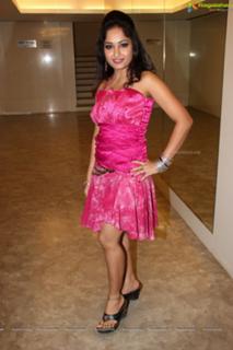 Madhavi Latha feet photo 12