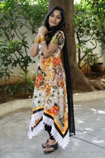 Madhavi Latha feet photo 14