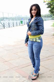 Madhavi Latha feet photo 17