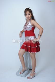 Madhavi Latha feet photo 13