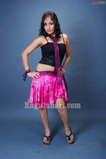 Madhavi Latha feet photo 13