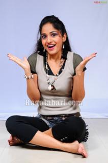 Madhavi Latha feet photo 20