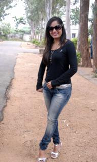 Madhavi Latha feet photo 14