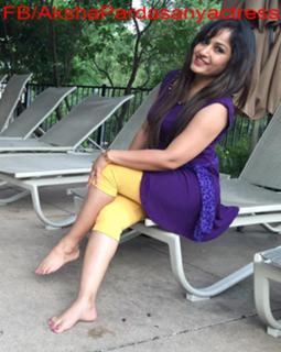 Madhavi Latha feet photo 2