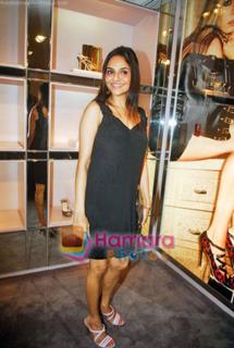 Madhoo feet photo 2
