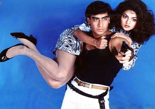 Madhoo feet photo 18