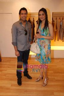 Madhoo feet photo 11
