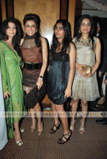 Madhoo feet photo 18