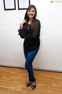 Madhu Shalini feet photo 6