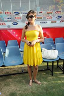Madhu Shalini feet photo 9