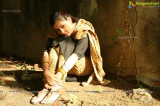 Madhu Shalini feet photo 16