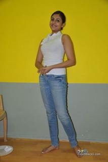 Madhu Shalini feet photo 3