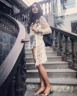 Madhu Shalini feet photo 6