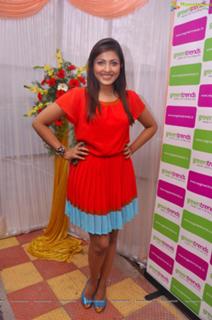 Madhu Shalini feet photo 19