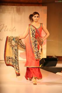Madhu Shalini feet photo 8