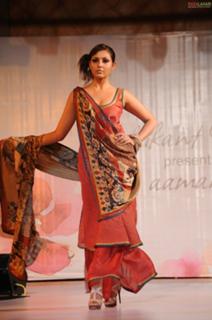 Madhu Shalini feet photo 19