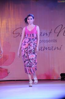 Madhu Shalini feet photo 12