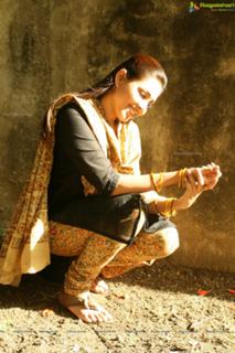 Madhu Shalini feet photo 19
