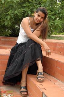 Madhu Sharma feet photo 7