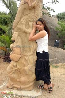 Madhu Sharma feet photo 4