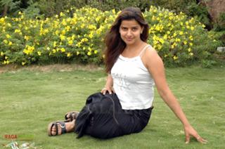 Madhu Sharma feet photo 20