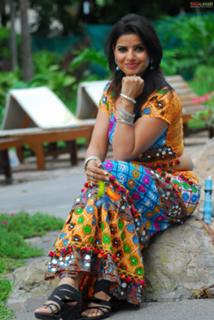 Madhu Sharma feet photo 15