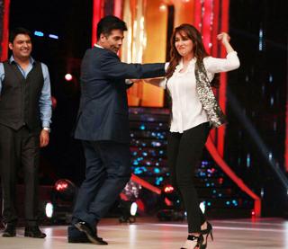 Madhuri Dixit feet photo thumbnail