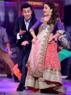 Madhuri Dixit feet photo thumbnail