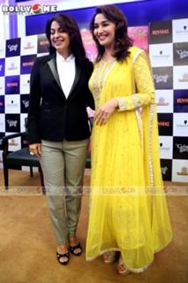 Madhuri Dixit feet photo thumbnail