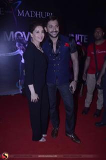 Madhuri Dixit feet photo thumbnail