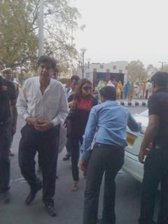 Madhuri Dixit feet photo thumbnail
