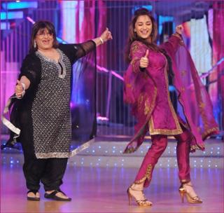Madhuri Dixit feet photo thumbnail