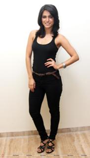 Madhurima Tuli feet photo 6