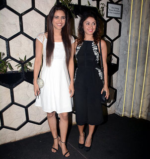 Madhurima Tuli feet photo 17