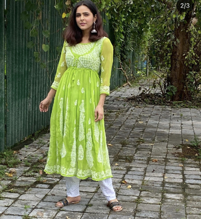 Madhurima Tuli feet photo 9