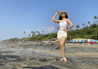 Madhurima Tuli feet photo 7
