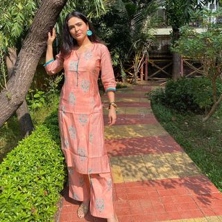 Madhurima Tuli feet photo 11