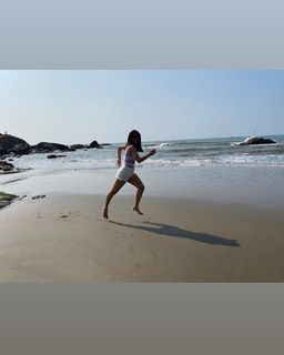 Madhurima Tuli feet photo 7