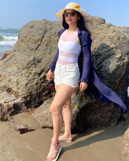 Madhurima Tuli feet photo 4