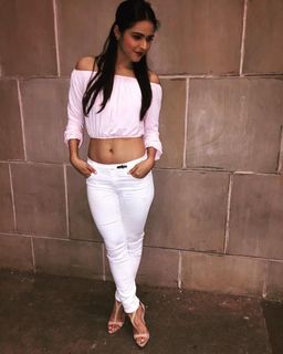 Madhurima Tuli feet photo 10