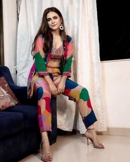 Madhurima Tuli feet photo 10