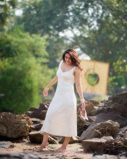 Madhurima Tuli feet photo 6