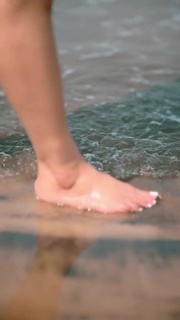 Madhurima Tuli feet photo 3