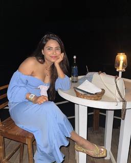 Madhurima Tuli feet photo 12