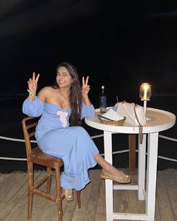 Madhurima Tuli feet photo 11