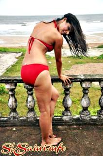 Madhurima Tuli feet photo 10